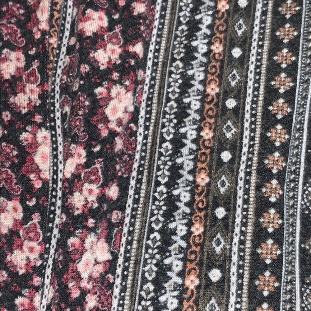 Patterned Bell Bottom Pants - Picture 4 of 5